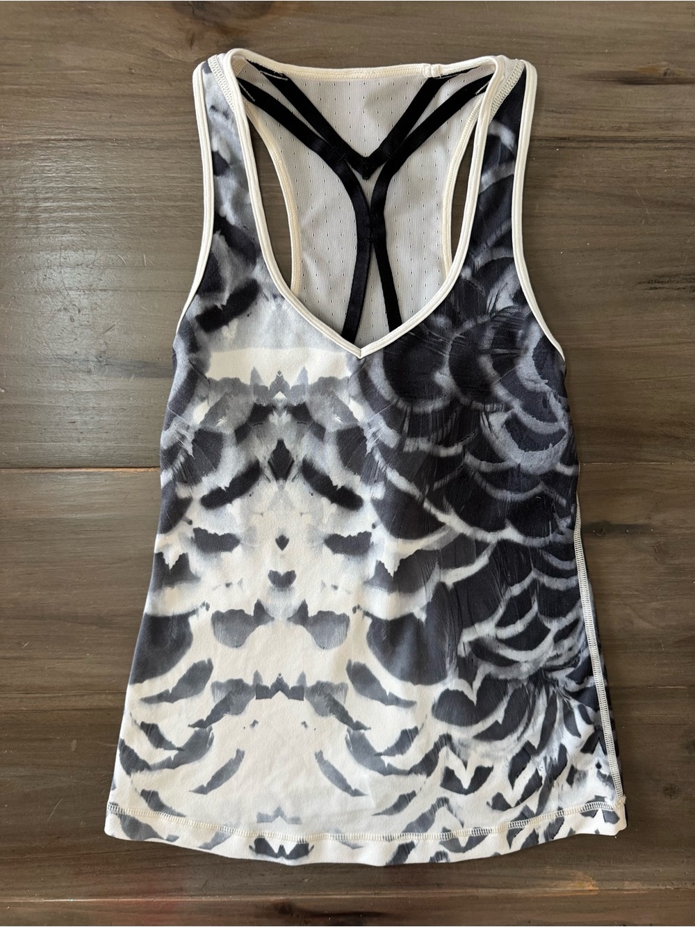 Lululemon Dance To Yoga Tank Women’s 4 Mesh Back